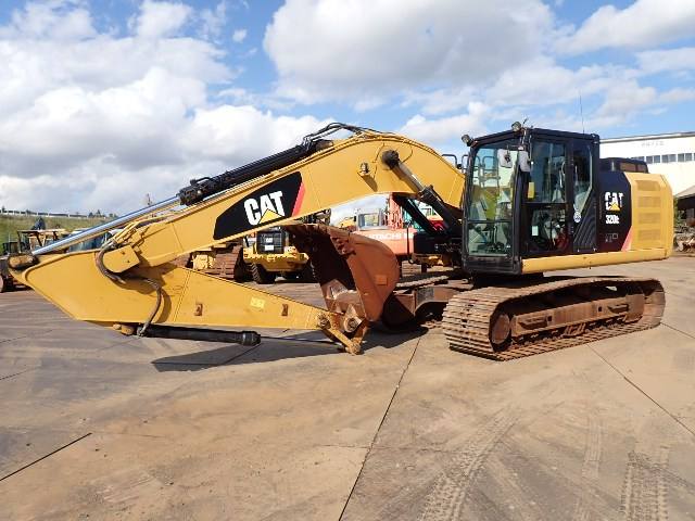 EXCAVATOR CAT 320E